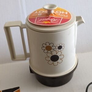 Regal Poly Hot-Pot 5 cup Daisies Electric Kettle